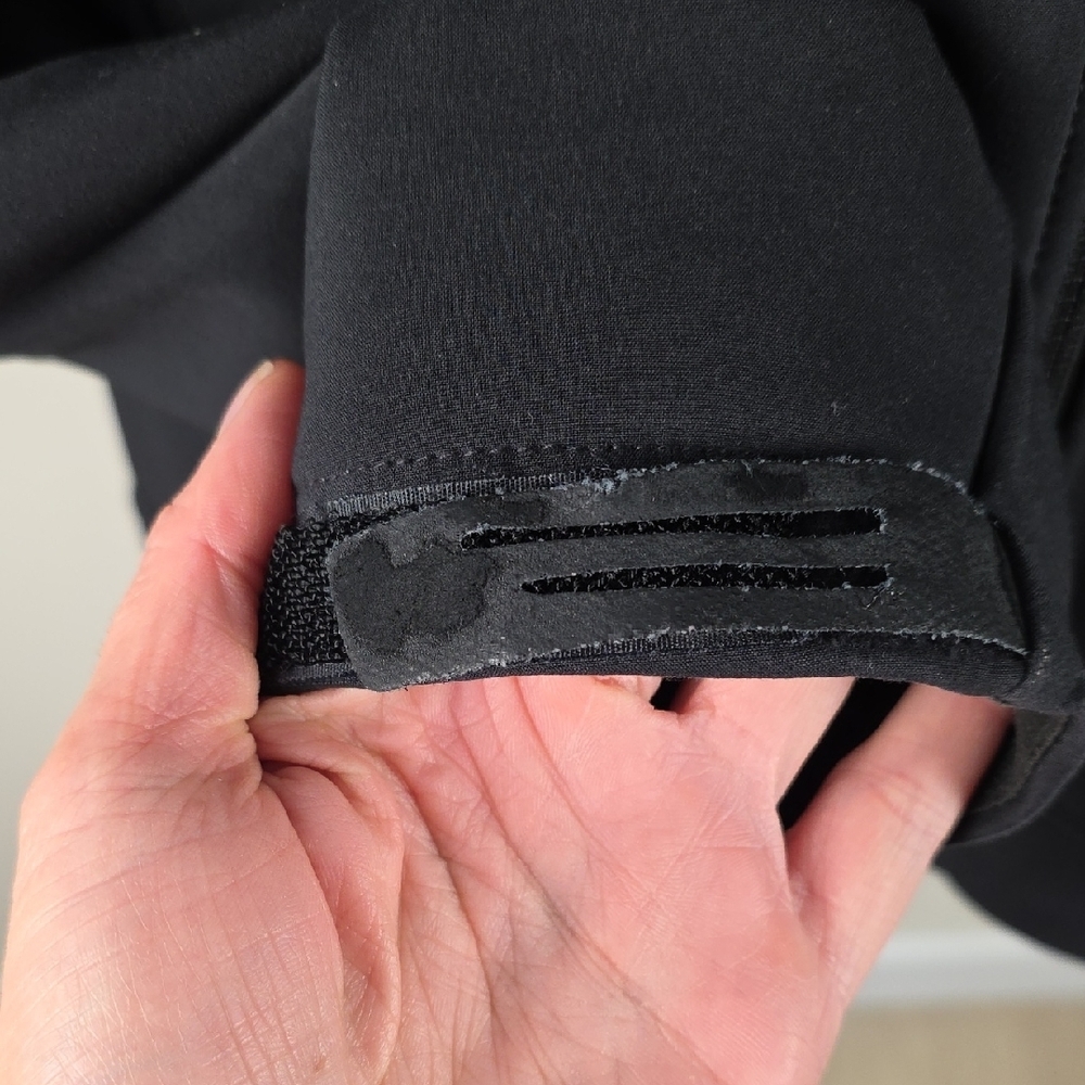 The North Face Black Softshell Jacket – Men’s S/P - Picture 2 of 10